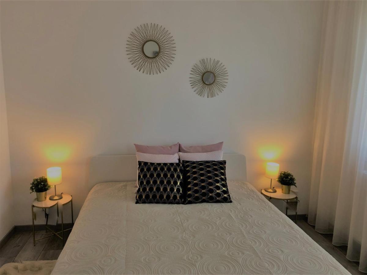 Glamour Apartman Tapolca Exteriör bild