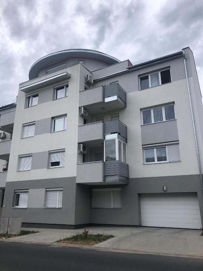 Glamour Apartman Tapolca Exteriör bild